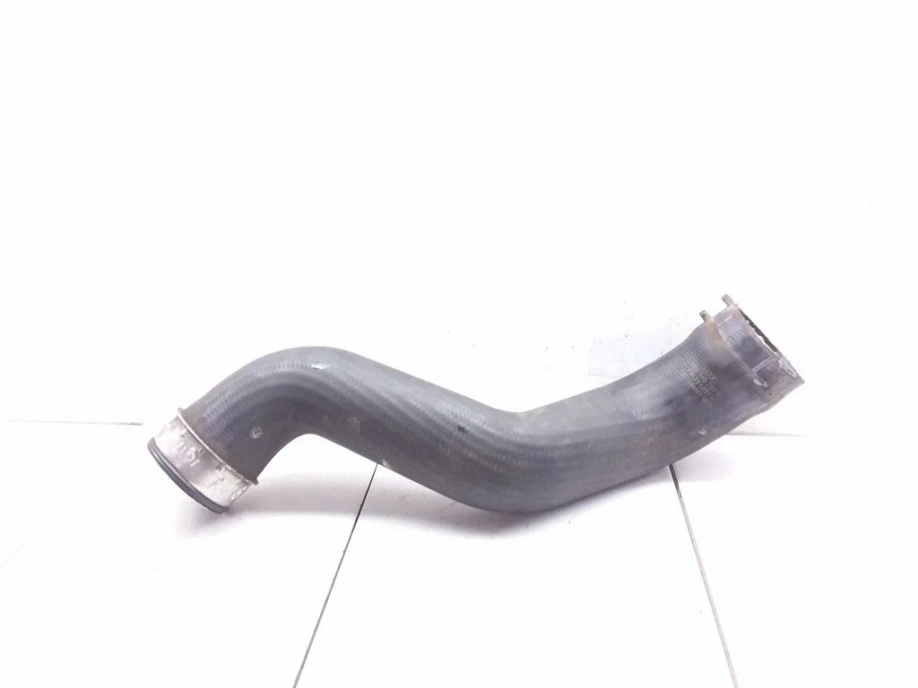 Vahejahuti voolik (-ud)/ toru (-d) – Audi A4 S4 B7 8E 8H (2005-2008)