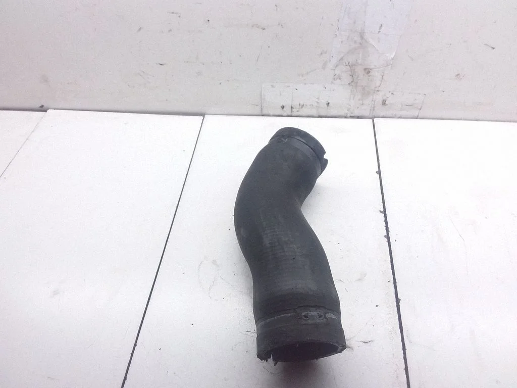 Intercooler hose/pipe