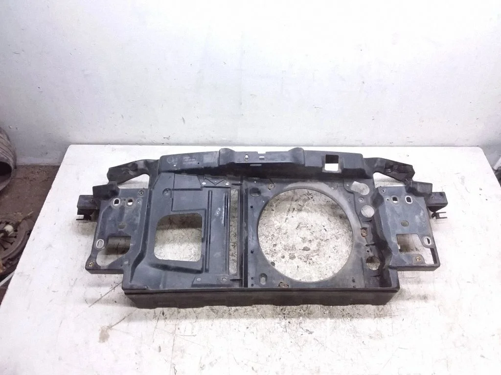 Radiatoru panelis – Volkswagen Polo III 6N 6N2 6NF (1995-2001)