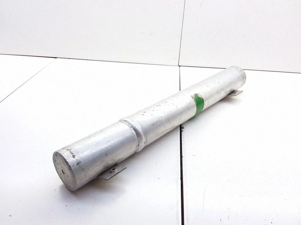 Air conditioning (A/C) air dryer