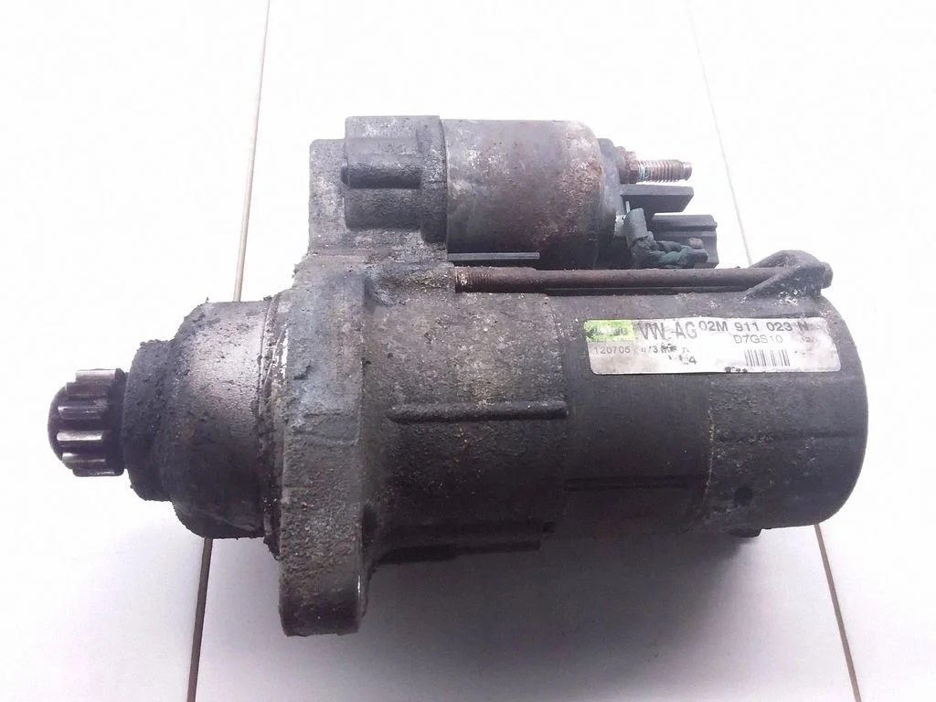 Rozrusznik 02M911023N