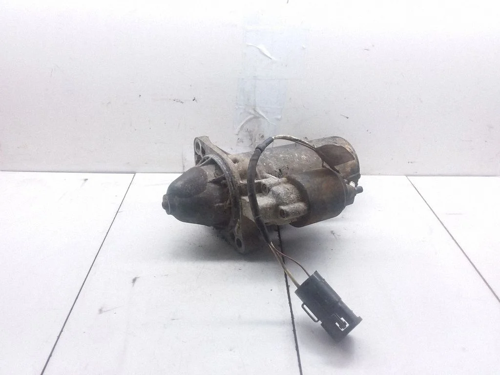 Starter motor 1005821107