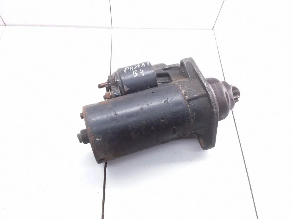 Starter motor – Volkswagen Passat B4 (1994-1996)