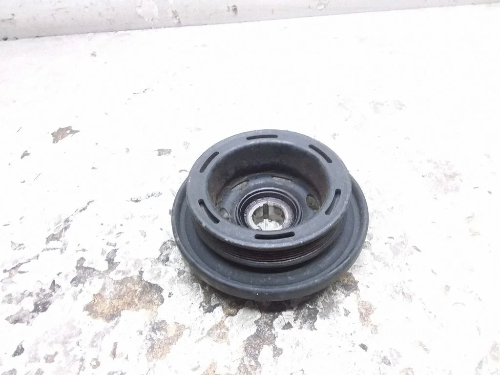 Crankshaft pulley – Mercedes-Benz Sprinter W906 (2006-2018)