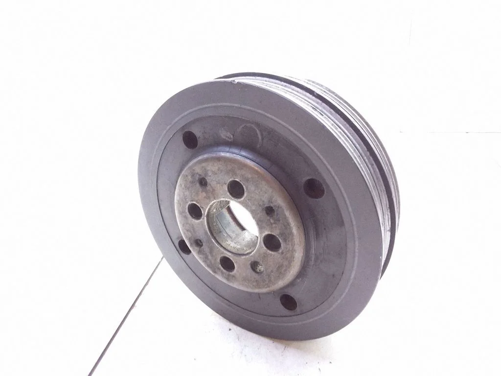 Crankshaft pulley – Volkswagen Passat B5.5 (2001-2005)