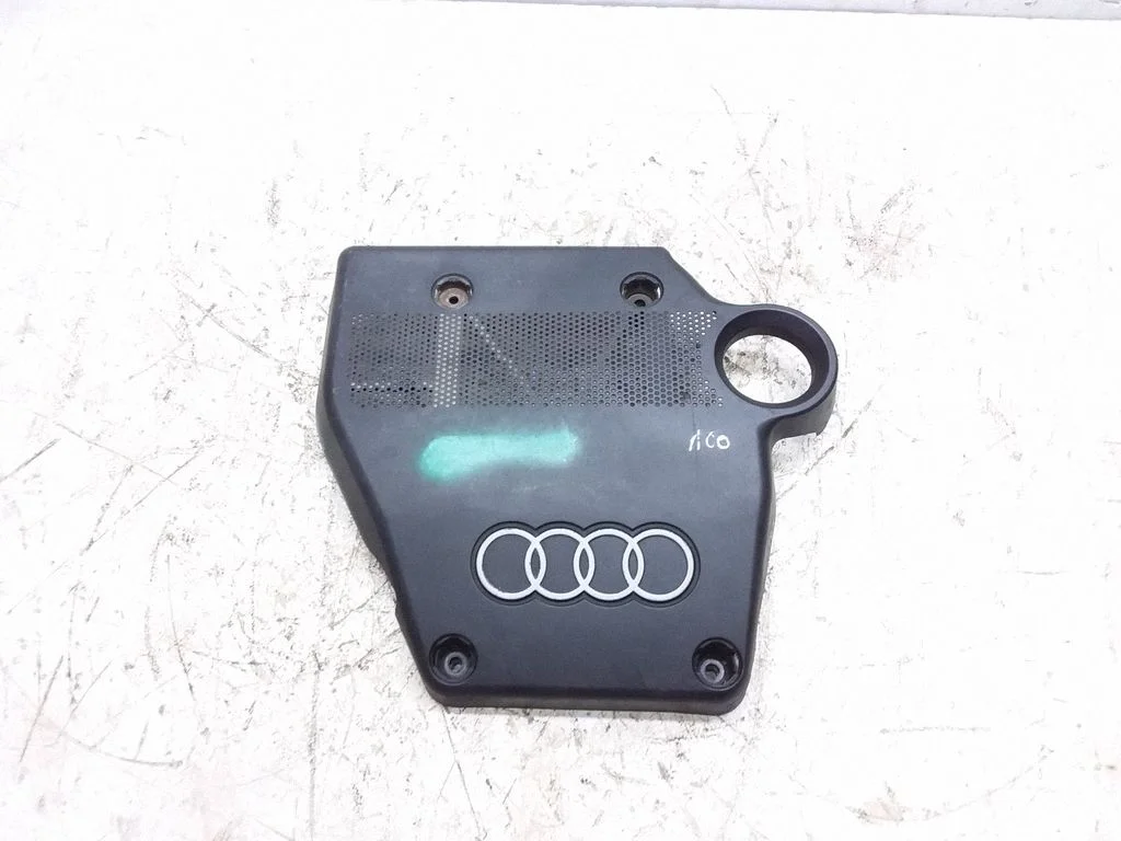 Dzinēja pārsegs (apdare) – Audi A3 S3 8L (1996-2003)