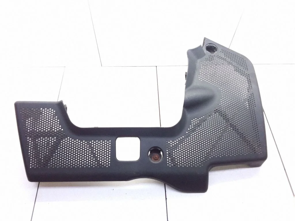 Engine cover (trim)
