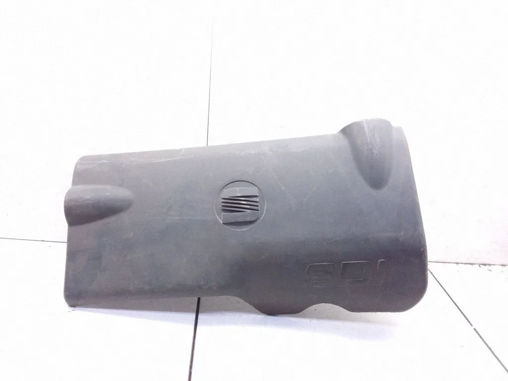 Engine cover (trim) 028103935J