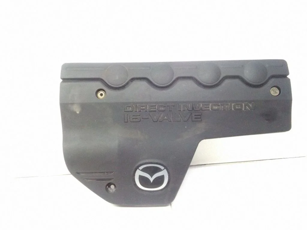 Engine cover (trim) RF2A10231
