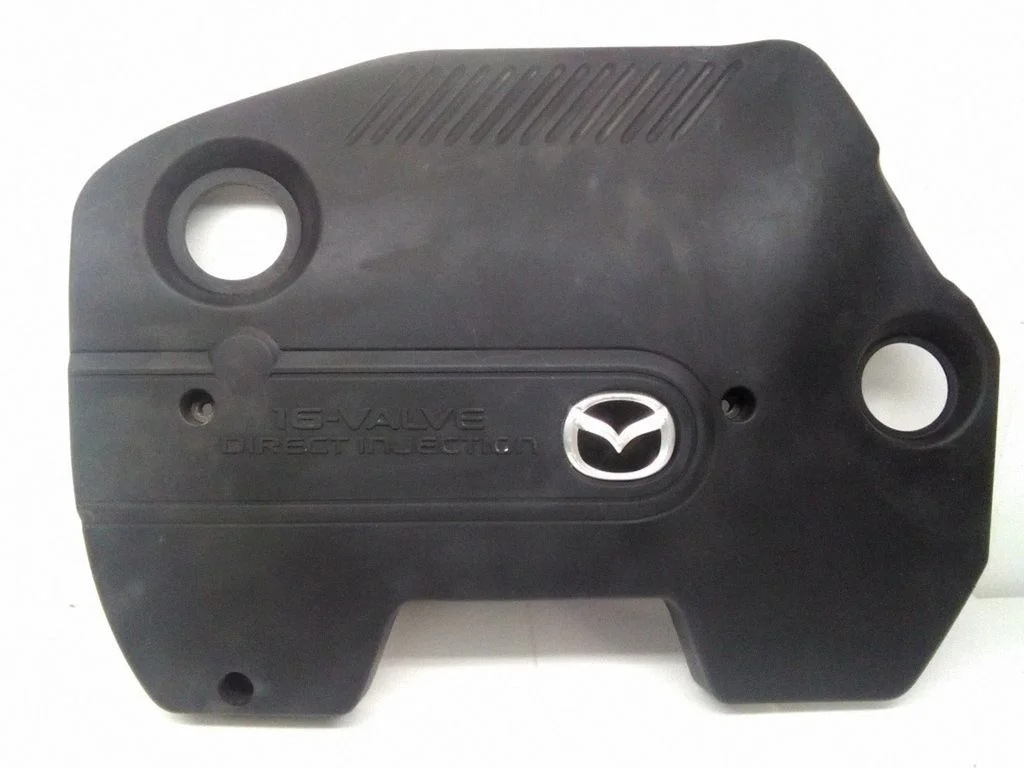 Engine cover (trim) RF5C10231