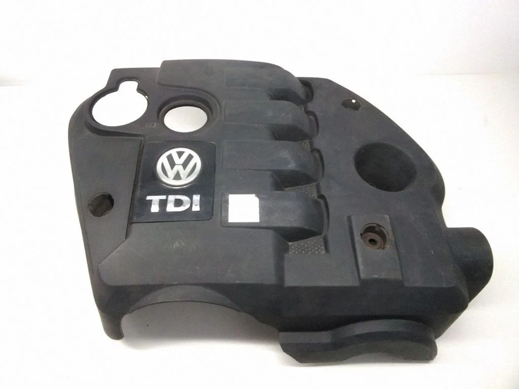 Dzinēja pārsegs (apdare) – Volkswagen Passat B5 (1997-2000)
