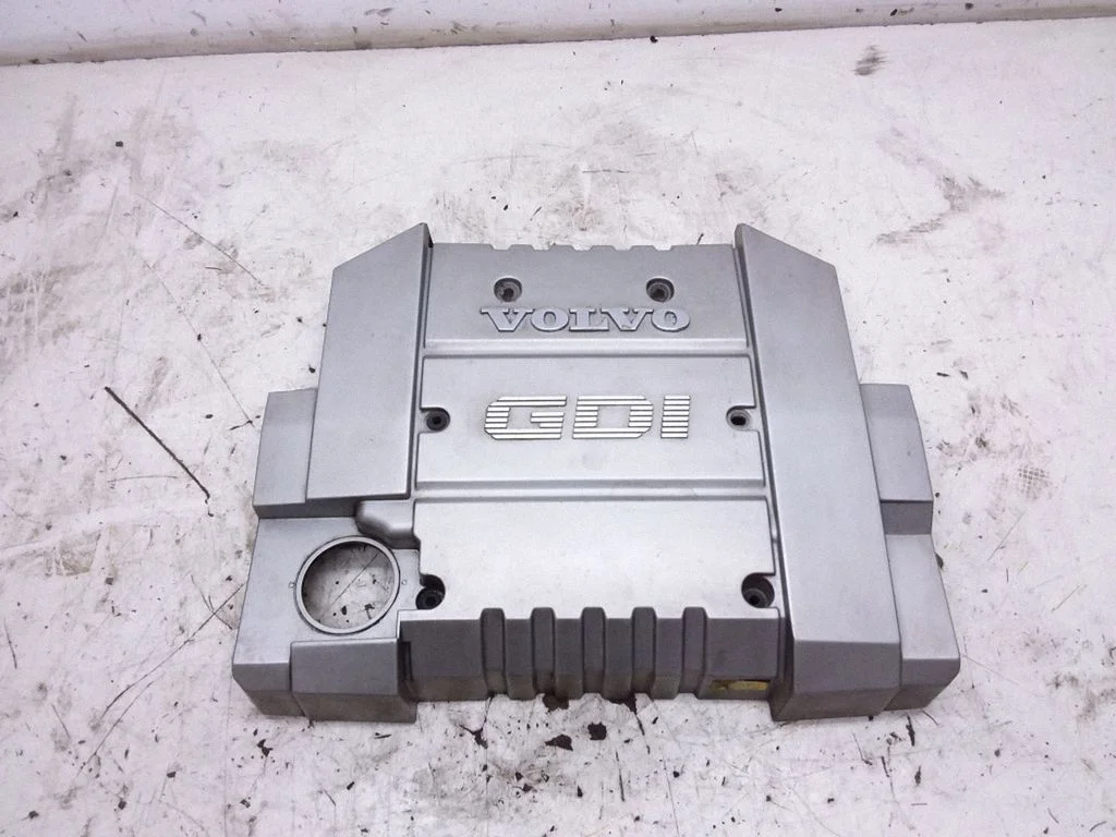 Engine cover (trim) – Volvo S40, V40 (1995-2004)