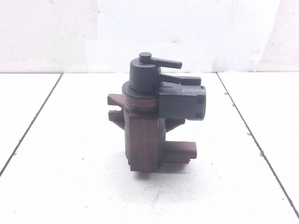 Turbo solenoid valve 6G909E882CA