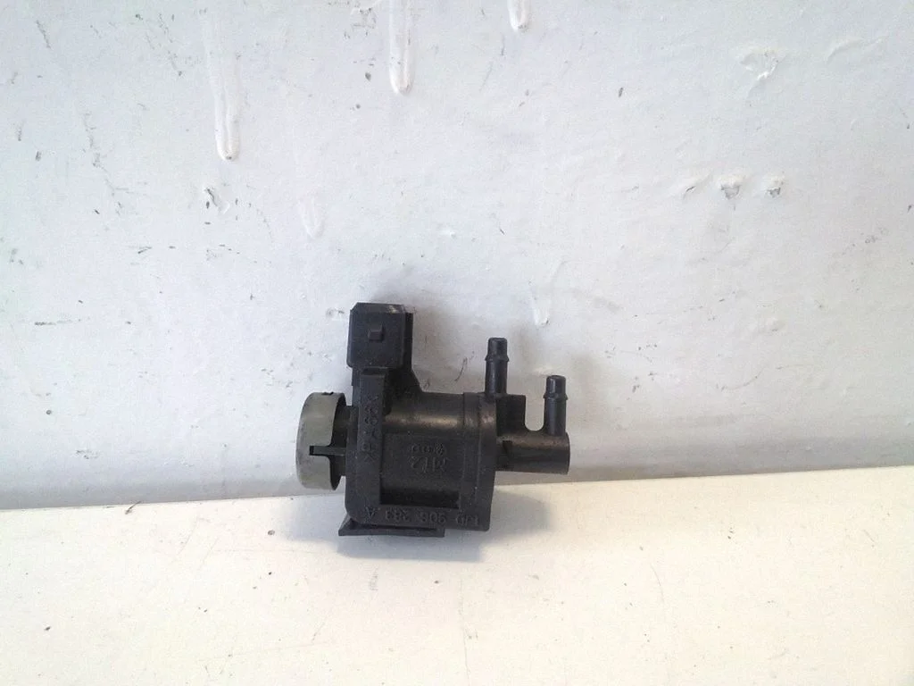 Turbo solenoid valve 1J0906283A