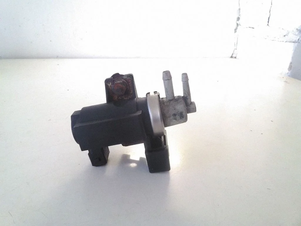 Zawór elektromagnetyczny turbo 55354529