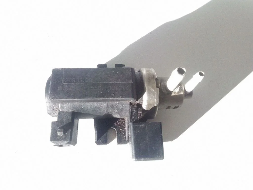 Zawór elektromagnetyczny turbo 72190339
