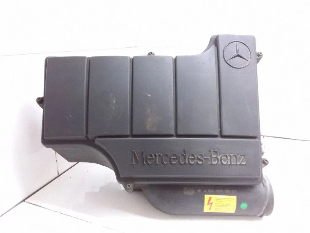 Air filter box A1660940001
