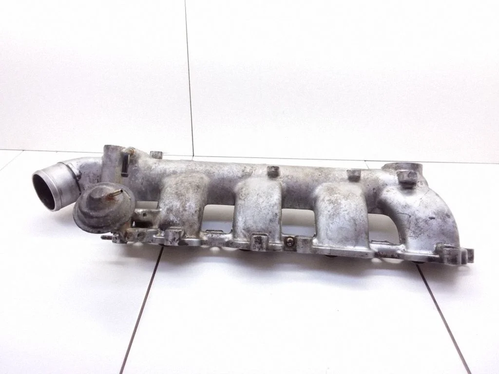 Intake manifold 140015M300