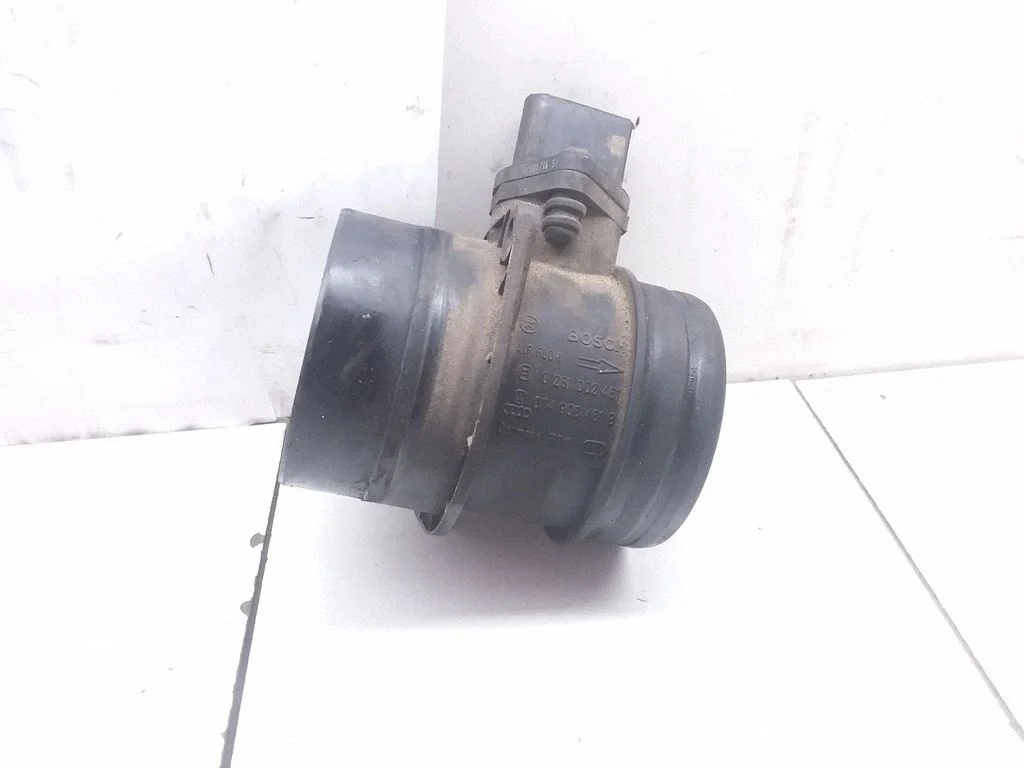 Õhumassimõõtur 074906461B