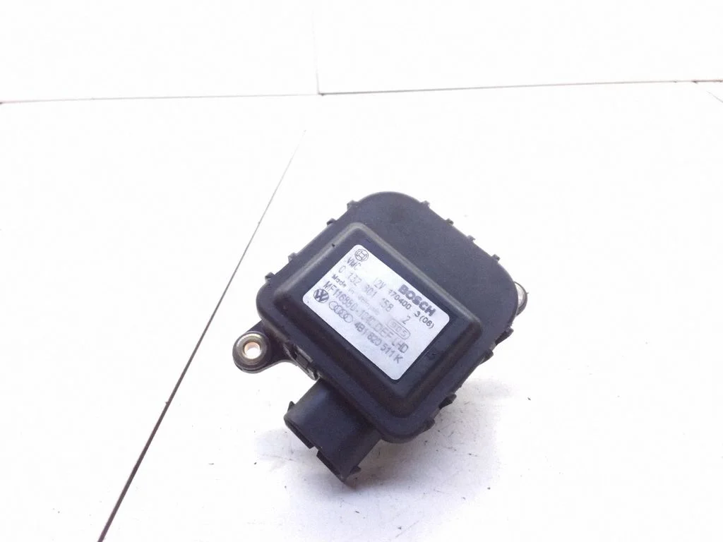 Intake manifold valve actuator/motor – Audi A6 Allroad C5 (1999-2005)