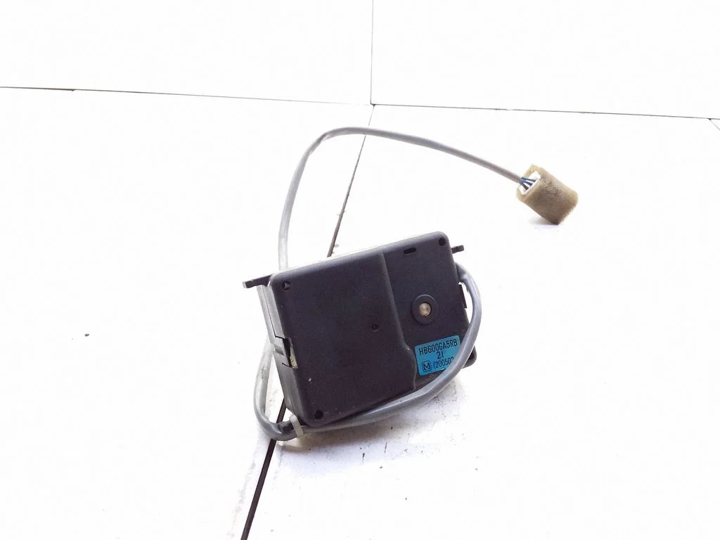 Sisselaskekollektori klapi ajam/ mootor HB600GA5RB – Mazda Xedos 6 (1992-2000)