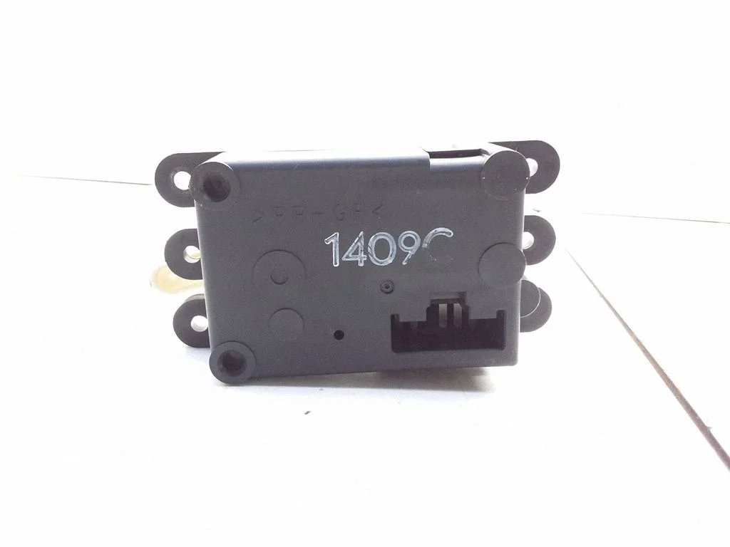 Sisselaskekollektori klapi ajam/ mootor 1409C – Mazda 626 (1998-2002)