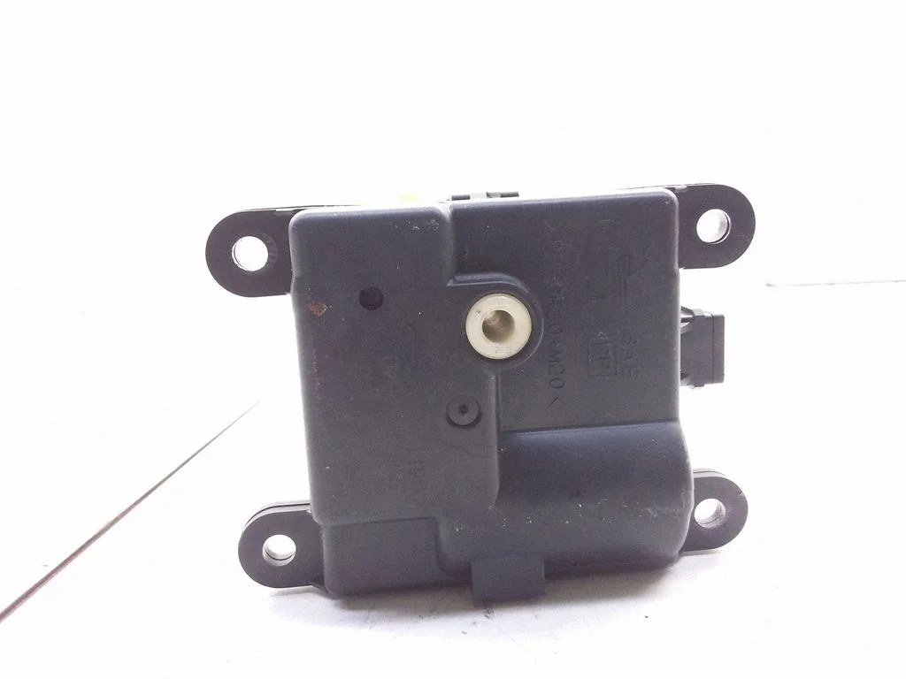 Ieplūdes kolektora vārsta motoriņš 3B45030840