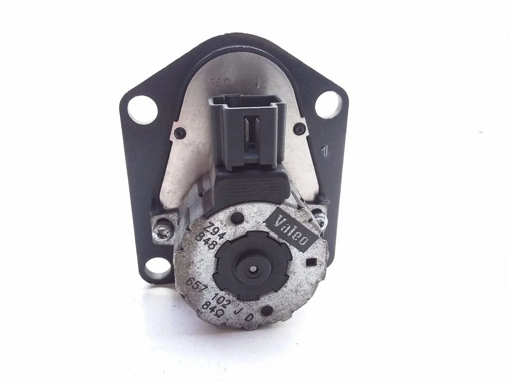 Intake manifold valve actuator/motor – Opel Vectra B (1996-2002)