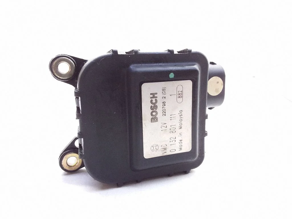 Ieplūdes kolektora vārsta motoriņš 0132801111