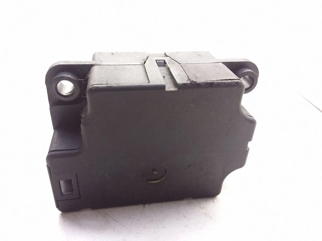 Intake manifold valve actuator/motor – Opel Vectra C (2002-2005)