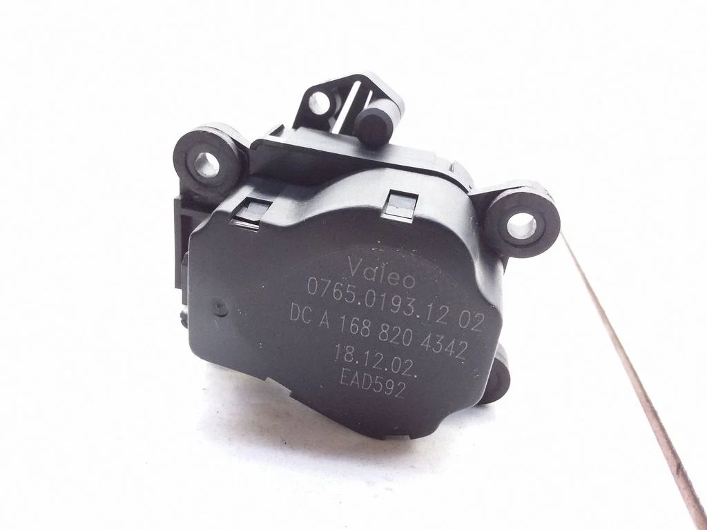 Ieplūdes kolektora vārsta motoriņš 076501931202