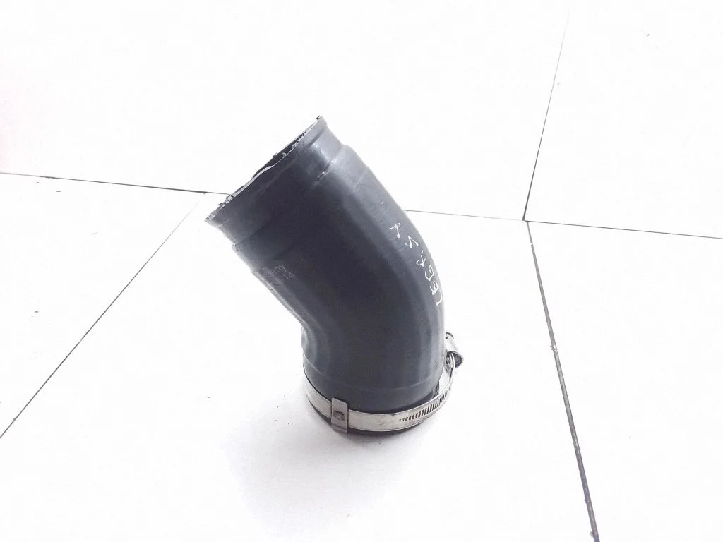 Air intake hose/pipe