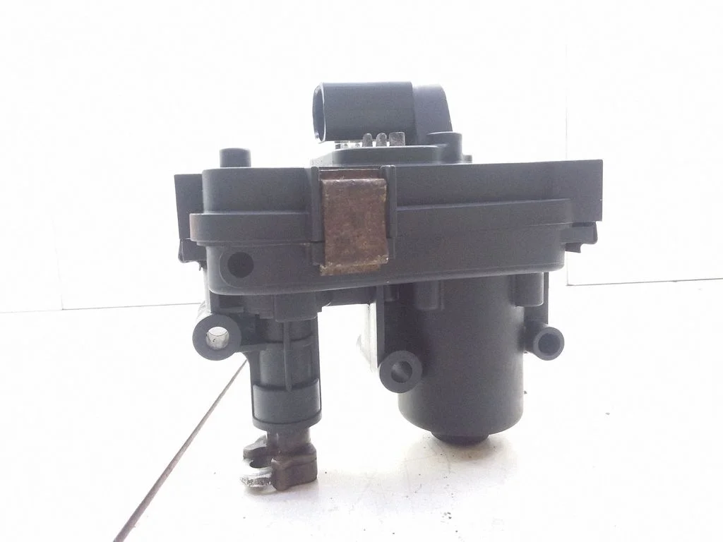 Siłownik klapek kolektora ssącego 6T005HB5J