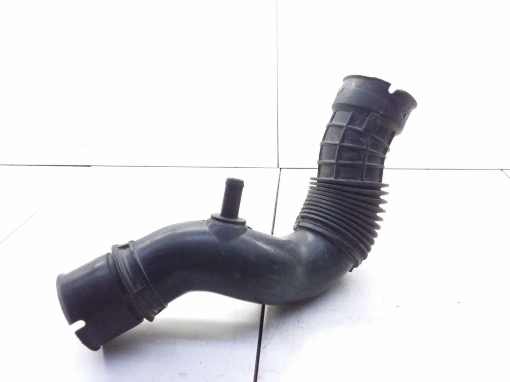 Air intake hose/pipe 7700273945