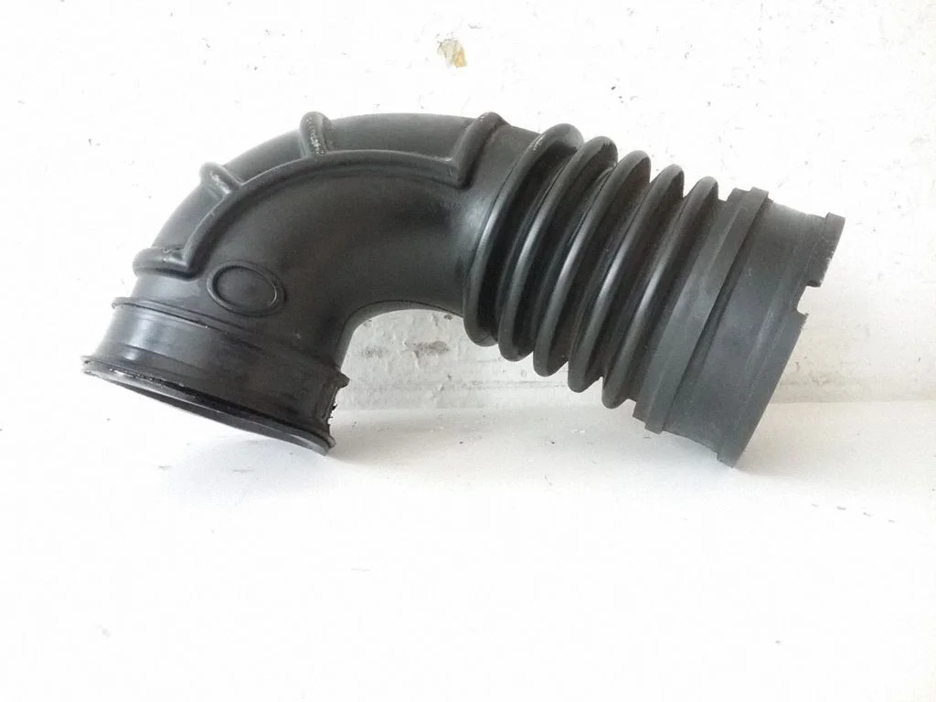 Õhu sisselaske voolik (-ud)/ toru (-d) – Subaru Outback (2007-2009)
