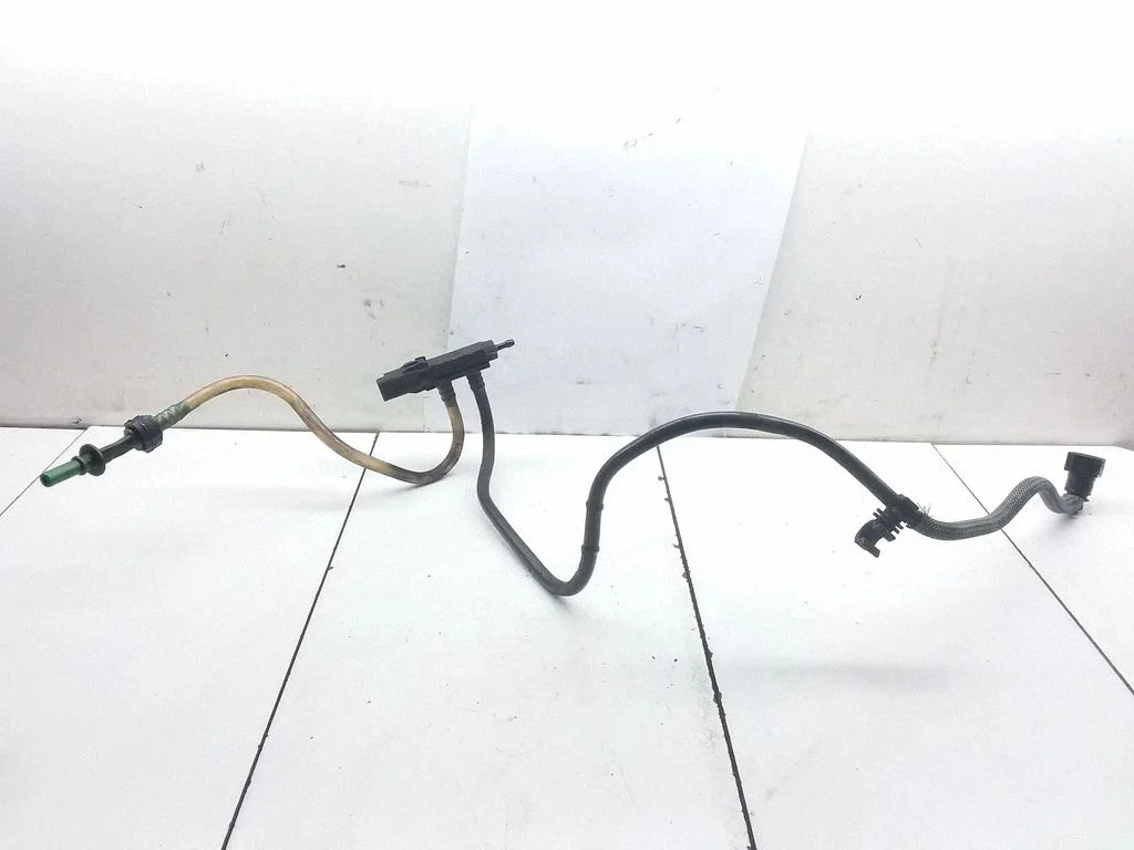 Fuel line pipe FESC060102