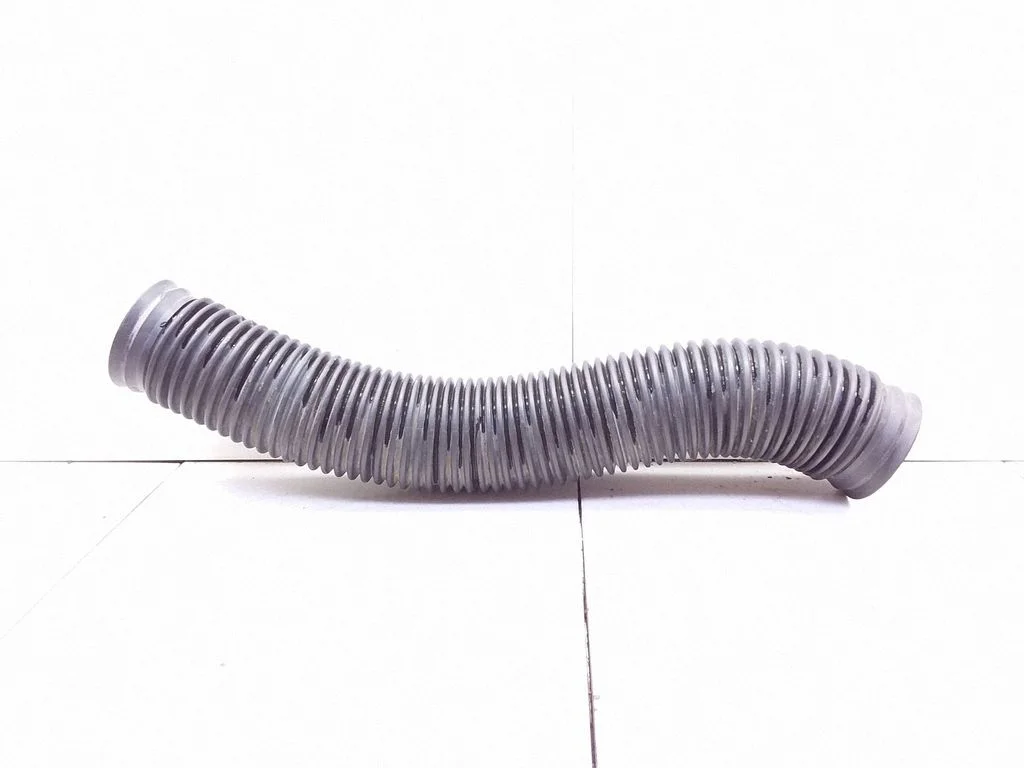 Õhu sisselaske voolik (-ud)/ toru (-d) – Chrysler Grand Voyager II (1990-1995)