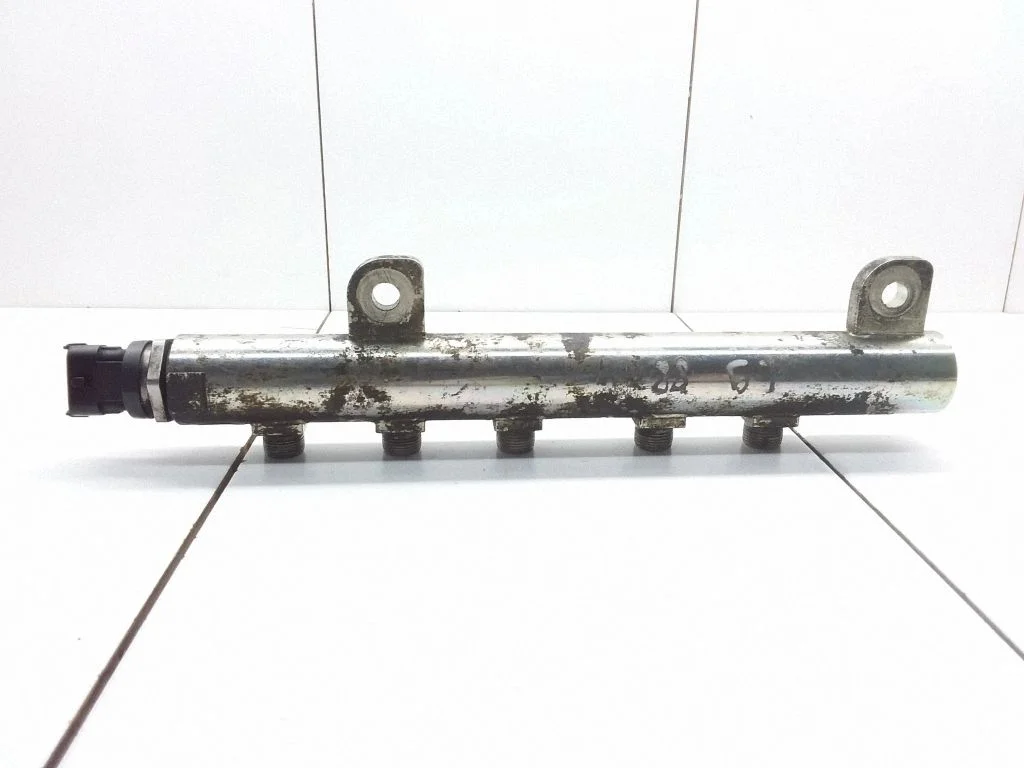 Fuel main line pipe 55209572