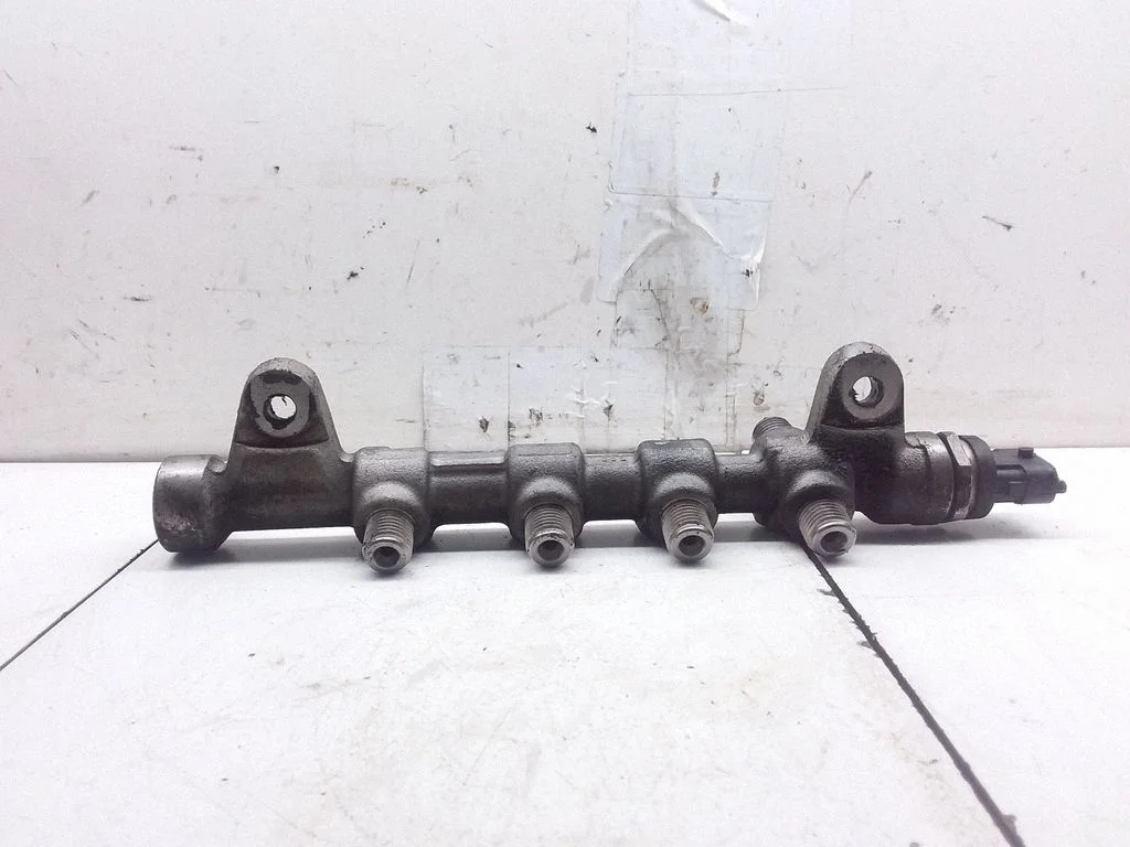 Fuel main line pipe 55215208