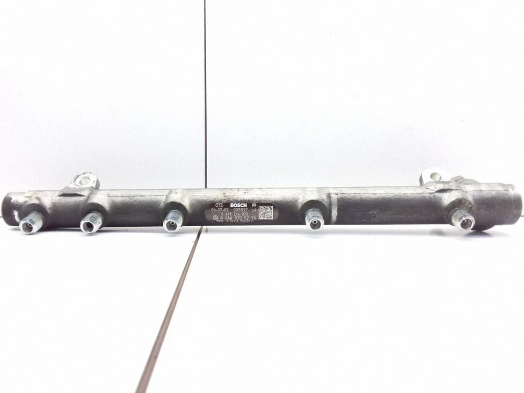 Kütuse magistraaltoru – Mercedes-Benz C-klass W203 (2000-2007)