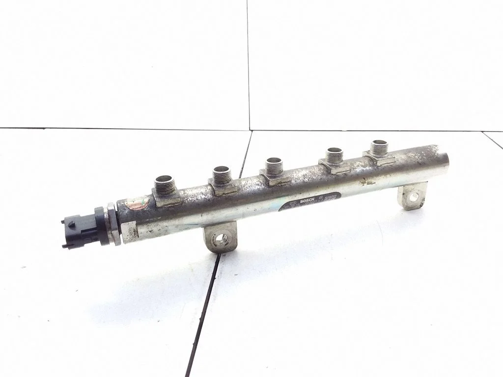 Fuel main line pipe 55209572