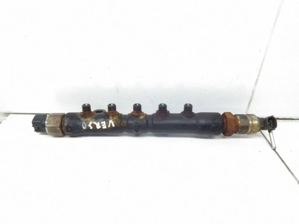 Fuel main line pipe