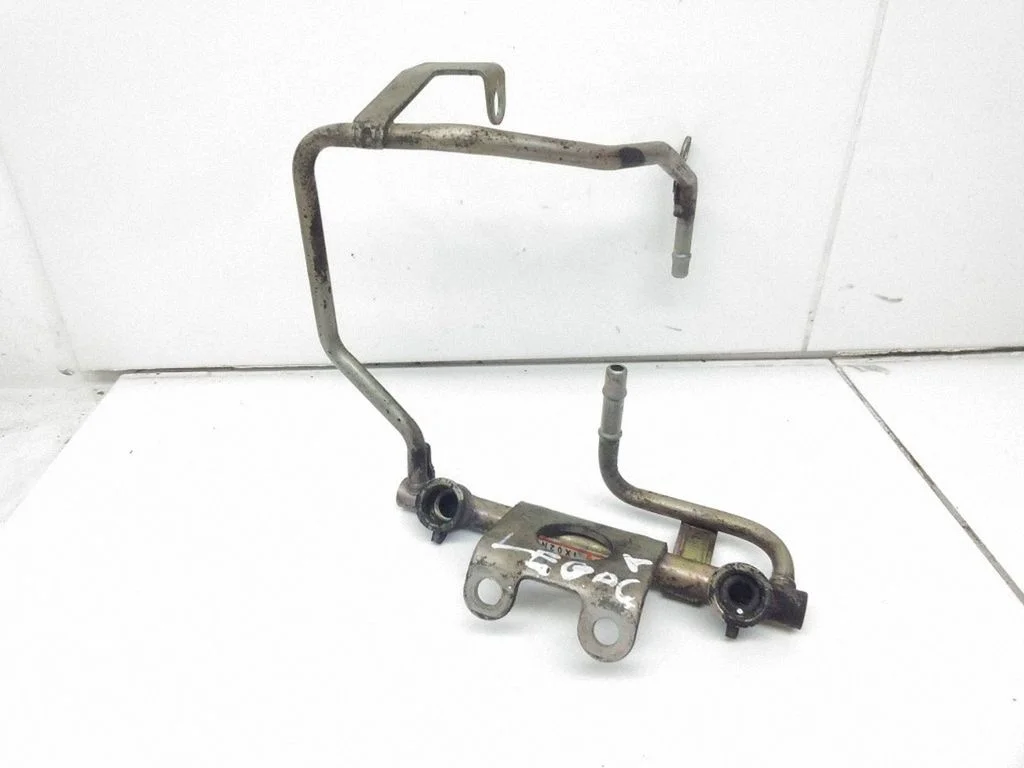 Fuel main line pipe 17523AA560