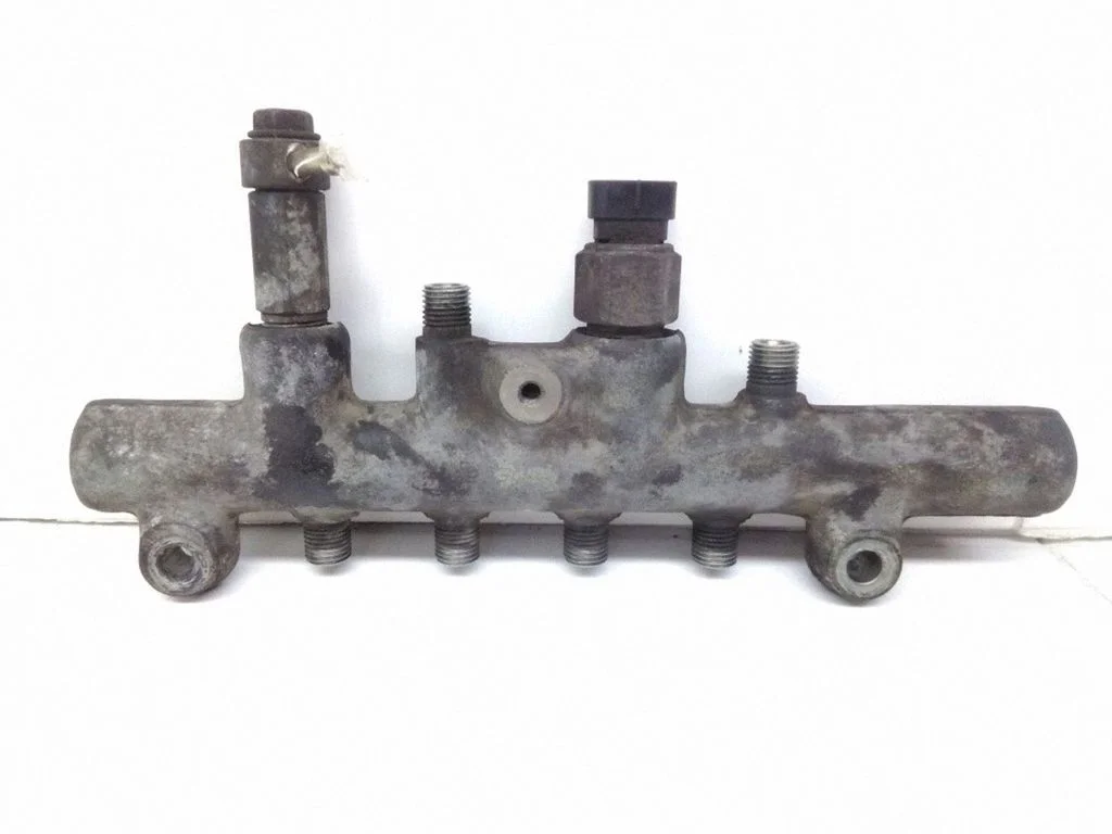 Fuel main line pipe