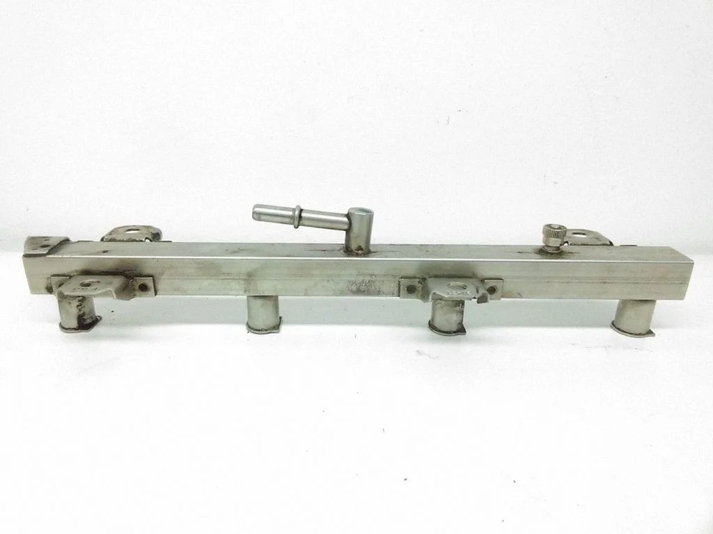 Fuel main line pipe 31431