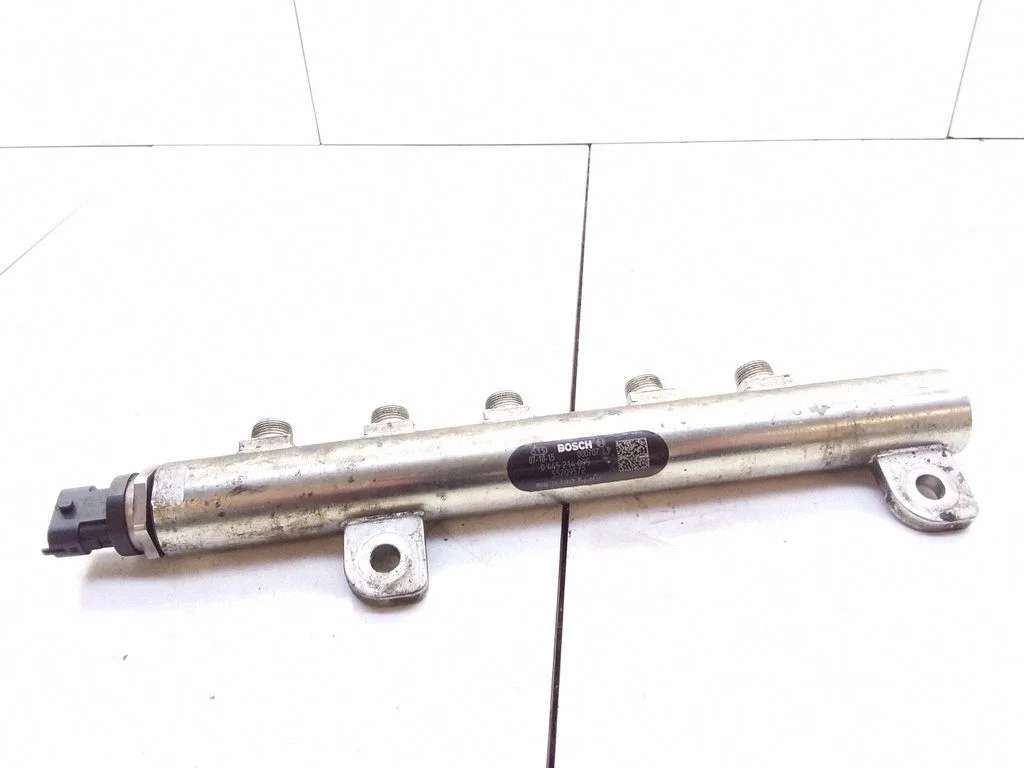 Fuel main line pipe 0445214095