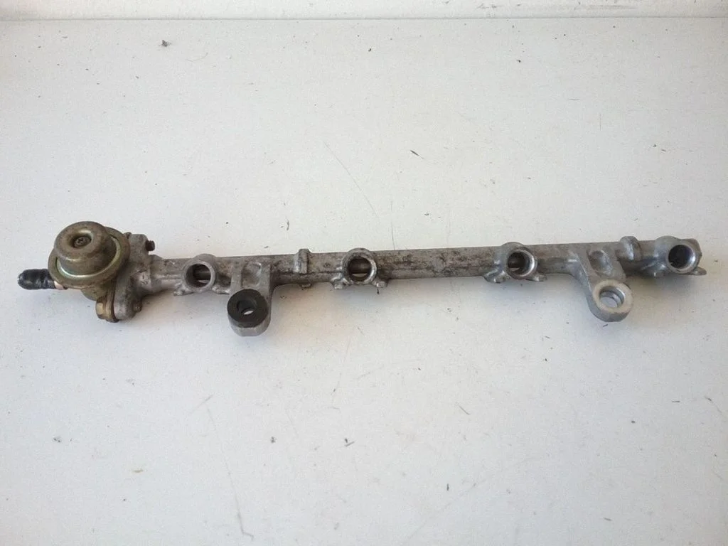 Fuel main line pipe – Toyota Yaris Verso (1999-2005)