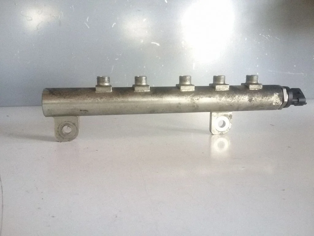 Fuel main line pipe 55209572
