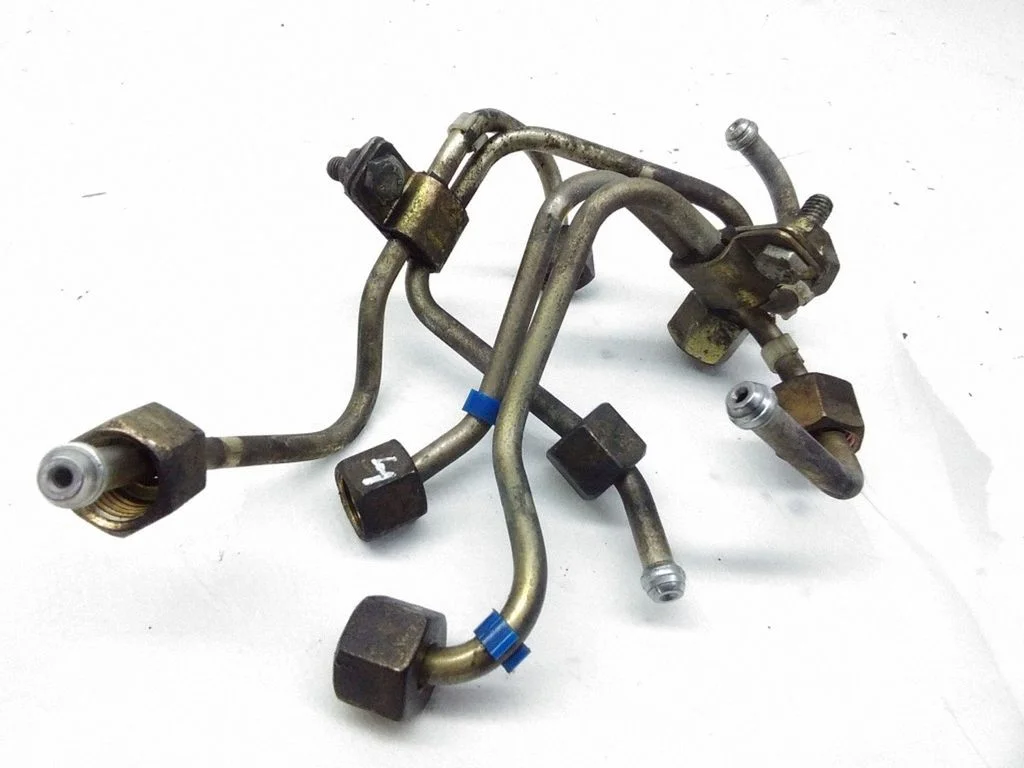 Fuel injector supply line/pipe – Ford Focus (1998-2004)