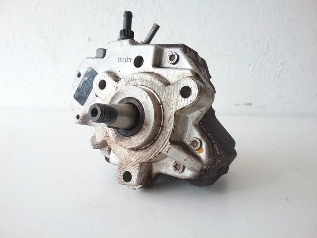 Kütuse kõrgsurvepump 8973279240